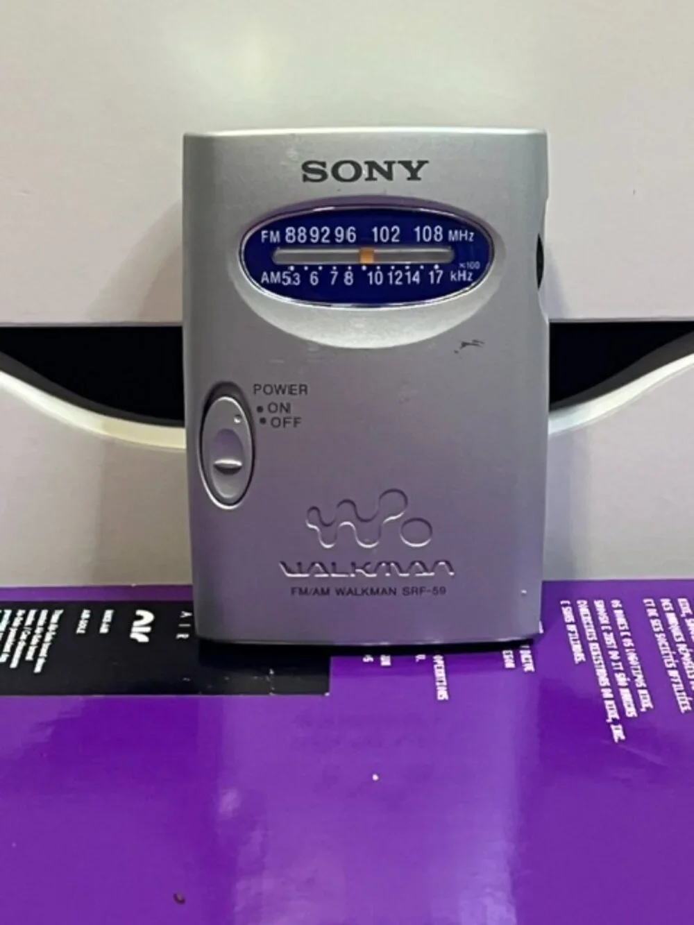 Sony Walkman FM/AM Radio SRF-59 Silver Gray W/ Belt Clip Used Working Tested